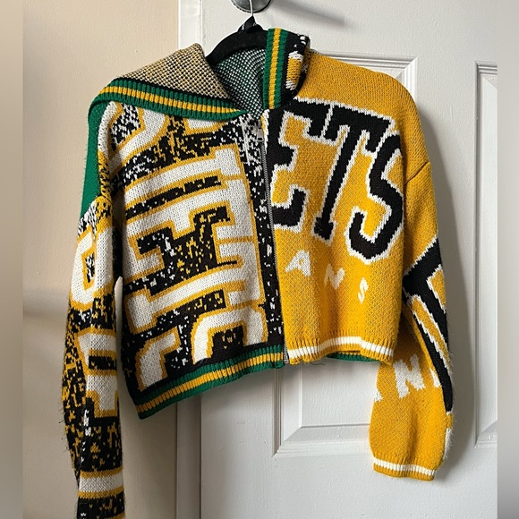 Knit Iets Frans Cropped Sweater - Picture 1 of 4